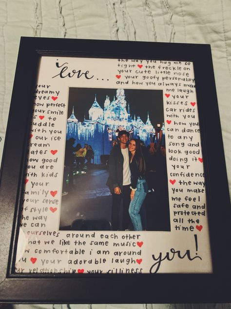 Suprise Idea For Best Friend Birthday, Handmade Valentine Gifts For Boyfriend, Valentines Gift For Boyfriend Sentimental, Picture Poster Board Ideas Boyfriend, Personalized Gifts For Your Boyfriend, Gift Box For Boyfriend Anniversary, Picture Ideas For Boyfriend Gift, Cute Sentimental Gifts For Boyfriend, Cute Photo Frames For Boyfriend