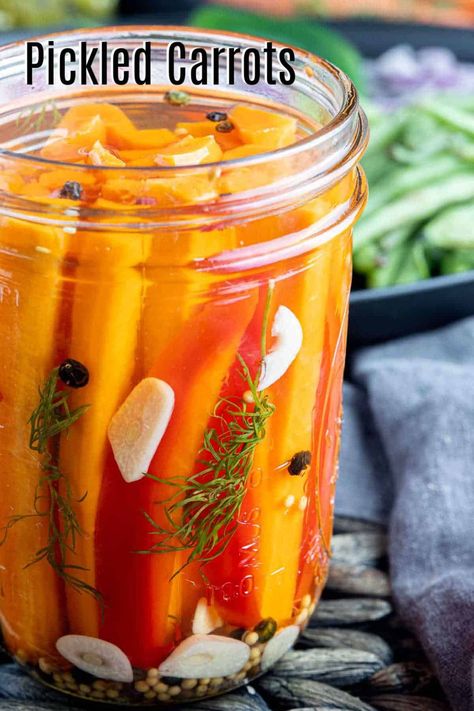 Quick Pickled Carrots, Spicy Pickled Carrots, Pickled Carrots Recipe, Ground Beef Breakfast, Pickled Beets Recipe, Pickled Cauliflower, Apple Walnut Salad, Carrots Recipe, Quick Pickled