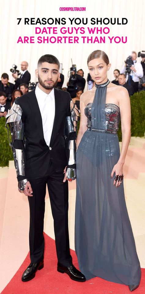 You'll never look at short guys the same way again. <<<<< OMG read this article Short Bf Tall Gf, Same Height Couples, Taller Girlfriend, Tall Girl Short Guy, Best Met Gala Looks, Gigi Hadid And Zayn, Short Couples, Girl Couple, Look Short