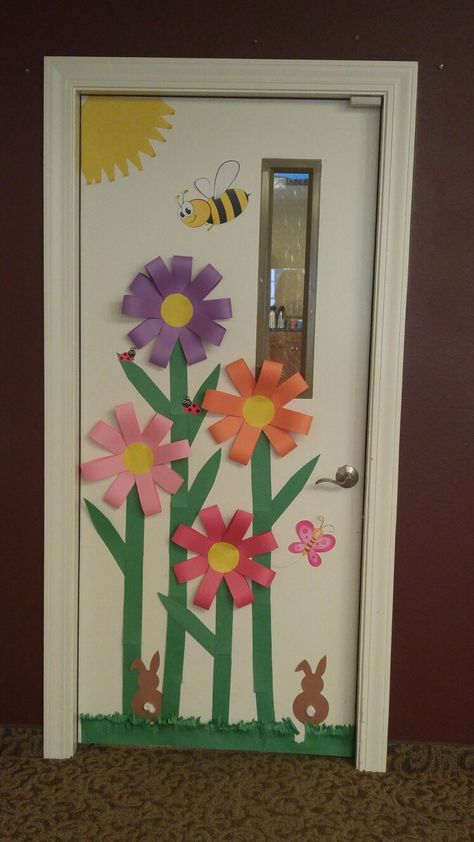 Springtime door I made for my residents in memory care. Spring Door Decorations, Easter Door Decorations, Spring Door Decoration, School Door Decorations, Easter Door Decor, Spring Classroom, School Doors, Easter Door, Spring Crafts For Kids