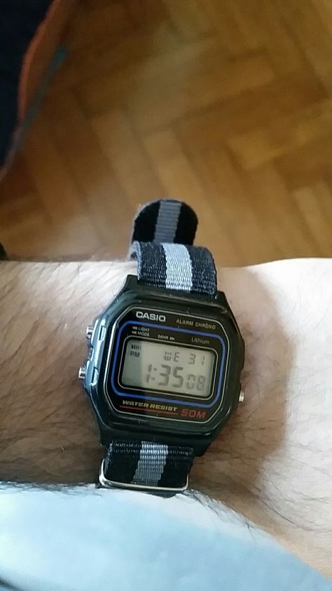 Casio w59 with a 18mm NATO strap Casio F91w, Rugged Watches, Victorinox Watches, Casio Watches, Casio Classic, Retro Watches, Nato Strap, Watch Lover, Men Fashion Casual Outfits