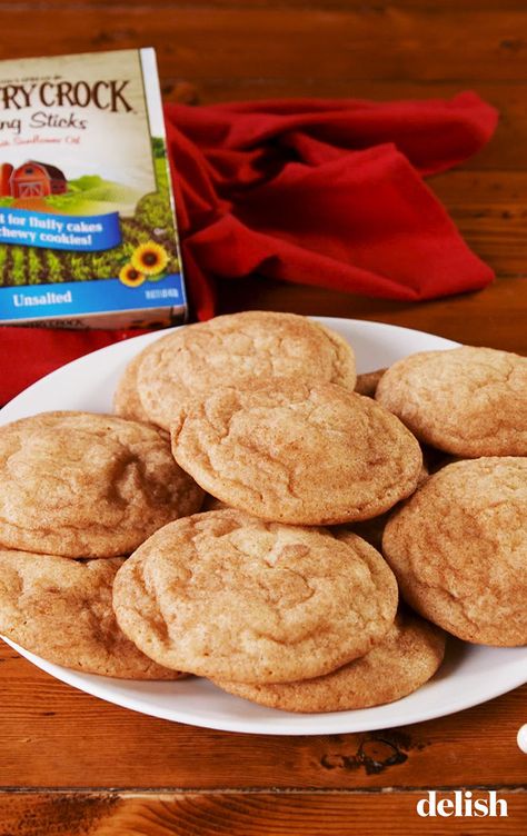 Cheesecake Stuffed Snickerdoodles Combine Your Two Favorite DessertsDelish Stuffed Snickerdoodles, Snickerdoodles Cookies, Surprise Cookies, Surprise Cookie, Stuffed Cookies, Snickerdoodle Recipe, Snickerdoodle Cookies, Cooking Bacon, Chewy Chocolate Chip