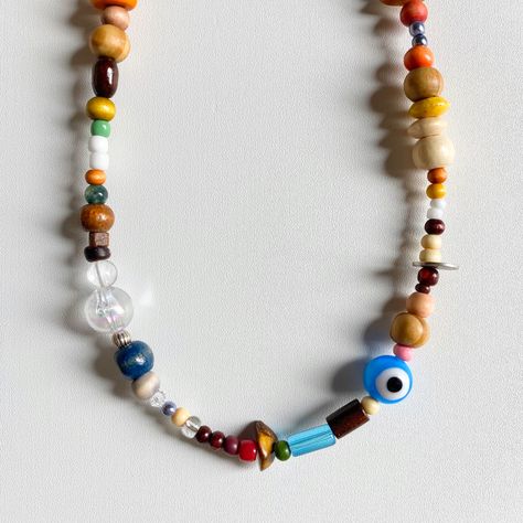 90s Necklace Beads, Damon Albarn 90s Outfits, 90s Beaded Necklace, Damon Albarn Outfit, Damon Albarn Necklace, Chunky Beaded Necklace, Mixed Bead Necklace, Beaded Neckalce, Cute Evil