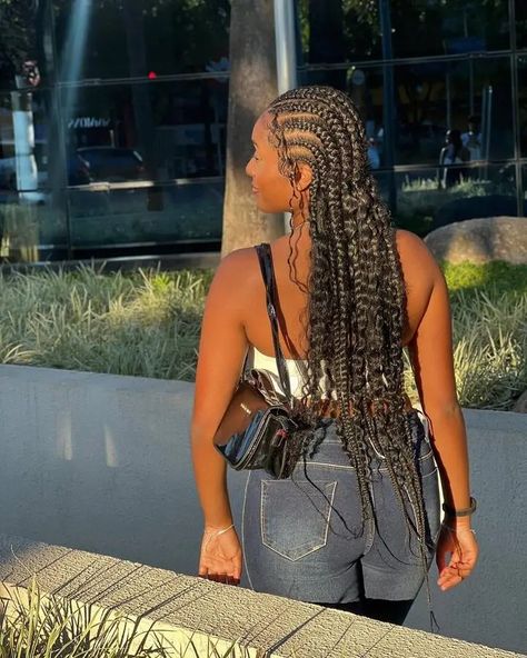 25 Best Lemonade Braids with Knotless Box Braids 2024 African Tops For Women, Lemonade Braids Hairstyles, Best Lemonade, Knotless Box Braids, Lemonade Braids, Braid Inspiration, African Tops, Ghana Braids, Style Africain