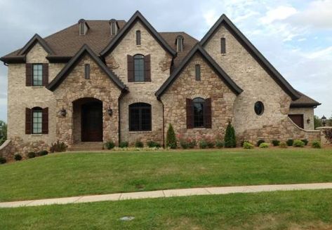 Exterior Home Renovation, Brick Ideas, Stone Exterior Houses, Brick Siding, Brown Brick, Brick Stone, Brick Exterior, Brick Exterior House, Exterior Stone