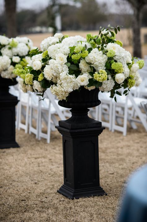 Altar, Urn, White and Green, Black Urn, Pedestal, Houston Country Club, Keely Thorne Events, Chris Bailey Photography, Maxit Flower Design, Texas Wedding Flowers On Pedestal Wedding, Wedding Altar Decorations, Wedding Pedestal, Bday Brunch, Dark Wedding Theme, Wedding Altar, Flower Urn, Romantic Theme Wedding, Lush Wedding