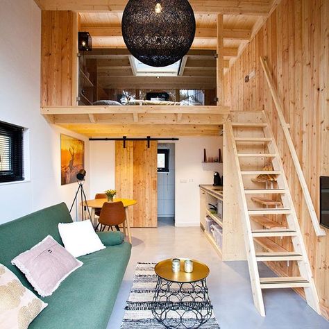 Tiny Houses by Droomparken (@tinyhousesdroomparken) • Instagram photos and videos Design Casa Piccola, Tiny House Builders, Tiny House Interior Design, Tiny House Loft, House Loft, Best Tiny House, Tiny House Inspiration, Modern Tiny House, Loft House