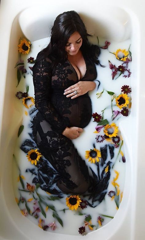 Milk Bath Maternity Photography, Milk Photography, Maternity Photography Ideas, Maternity Picture Outfits, The World Pictures, Milk Bath Maternity, Milk Bath Photography, Bath Photography, Maternity Photography Poses Pregnancy Pics