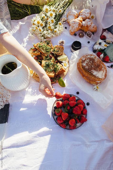 Skye Mcalpine, Picking Strawberries, Chocolate Fantasy, Gallery Cafe, Berry Picking, Strawberry Party, Dream Date, Wild Strawberries, Picnic Party