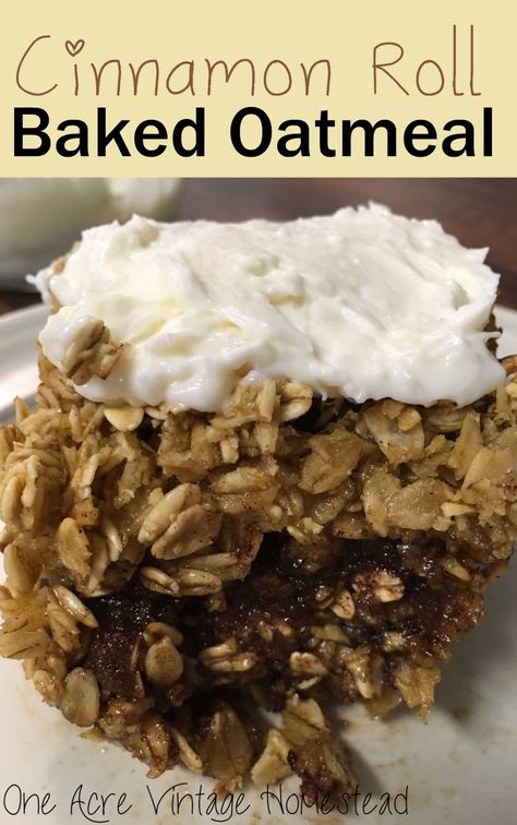 Cinnamon Roll Baked Oatmeal - A Breakfast Casserole Recipe Plain Baked Oatmeal, Easy Buttermilk Cornbread, Recipe With Apple Cider, Looks Like A Cinnamon Roll, Cinnamon Roll Baked Oatmeal, Baked Oatmeal Casserole, Cinnamon Roll Pound Cake, Cinnamon Roll Filling, Recipe With Apple