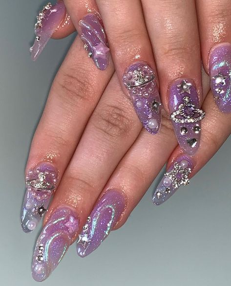 Purple Nail Aesthetic, Nail Inspiration Aesthetic, Cute Nails Aesthetic, Nail Inspo Grunge, Random Nails, Purple And Silver Nails, Nail Art Cute, Future Nails, Concert Nails