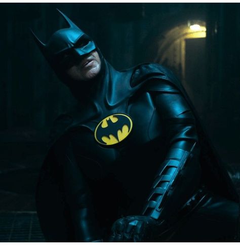 Batman Michael Keaton Batman Flash, Batman The Flash 2023, The Flash 2023, Michael Keaton Batman, Keaton Batman, Batman Comic Wallpaper, Batman And Batgirl, Batman Armor, Joker Pics