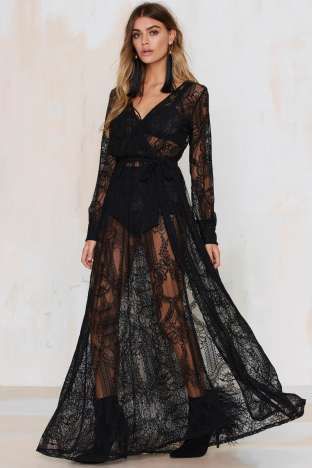 Not to brag, but this one-of-a-kind maxi is a real beauty. Black Going Out Dresses, Vintage Black Lace Dress, Black Lace Maxi Dress, Sheer Lace Dress, Fest Outfits, Lace Wrap, Party Kleidung, Black Lace Dress, Dress Clothes