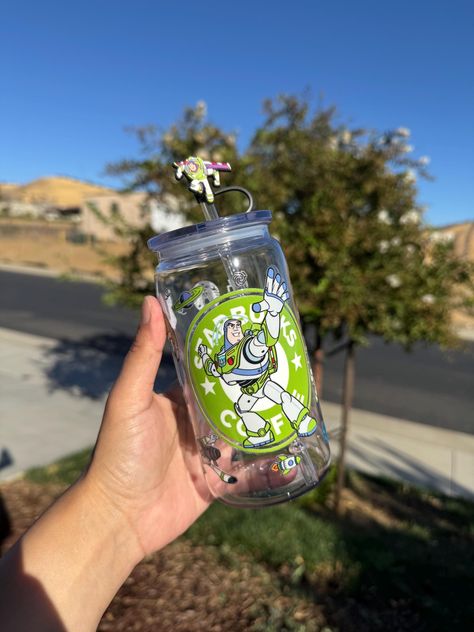 Buzz plastic cup 16oz, straw topper Strawbler Tumbler With Lights, Tinker Bell Tumbler Cup, Stanley Cup Straw Cover, Disney Straw Toppers, The Iceflow Flip Straw Tumbler | 30 Oz, Cold Cup, Plastic Cup, Hot Cars, Straw