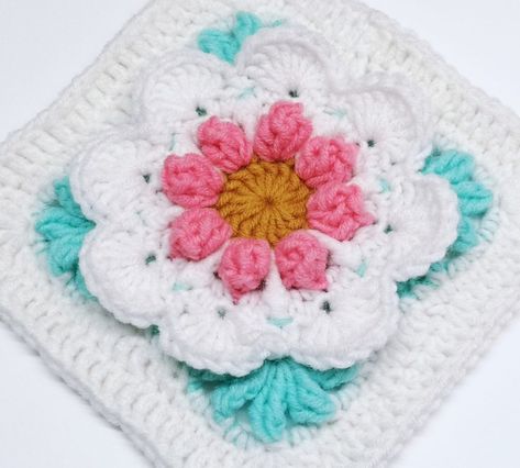 Crochet Granny Square Flower, Granny Square Flower, Crochet Plaid, Top A Crochet, Beautiful Dawn, Russian Crochet, Flower Granny Square, Crochet Afghan Patterns Free, Crochet Cushion Cover