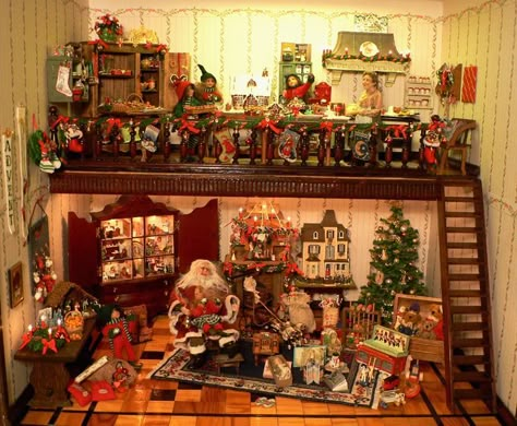 Santa Claus House, Christmas Toy Shop, Christmas Market Stall, Dollhouse Holiday, Dolls House Shop, Santa's House, Christmas Vignettes, Dollhouse Christmas, A Very Merry Christmas