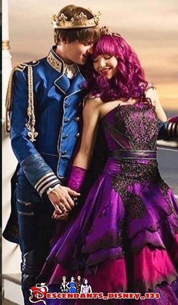 Mal And Ben, Descendants Mal And Ben, Descendants Ben, Descendants Pictures, Disney Descendants 2, Mal Descendants, Disney Descendants Movie, Descendants Characters, Descendants Party