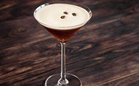 5 Stunning Cocktails Made with Chocolate Bitters — The Three Drinkers Cocktails With Chocolate Bitters, Chocolate Bitters Cocktail, Stunning Cocktails, Chocolate Bitters, Bitters Recipe, Chocolate Cocktails, Chocolate Bourbon, Apple Brandy, Cocktail Bitters