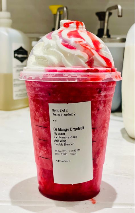 Starbucks Drinks Dragonfruit Refresher, Fruity Starbucks Drinks Orders Blended, Strawberry Puree Starbucks Drinks, Starbucks Blended Refresher, Double Blended Starbucks Drinks, Blended Starbucks Drinks Refreshers, Dragonfruit Starbucks Drink, Starbucks Dragonfruit Refresher, Mango Dragonfruit Refresher Starbucks