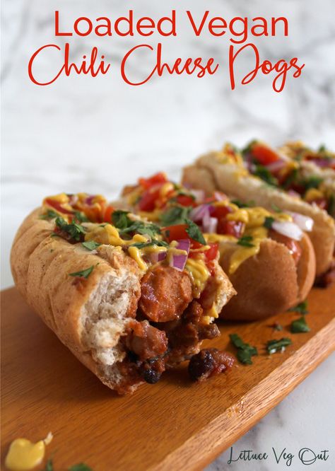 Vegan Chilli Cheese Dogs, Loaded Hotdogs Recipes, Vegan Chili Dogs, Chili Dog Recipe, Chili Cheese Dog Recipe, Vegetarian Alternatives, April Recipes, Vegetarian Hot Dog, Bbq Vegan