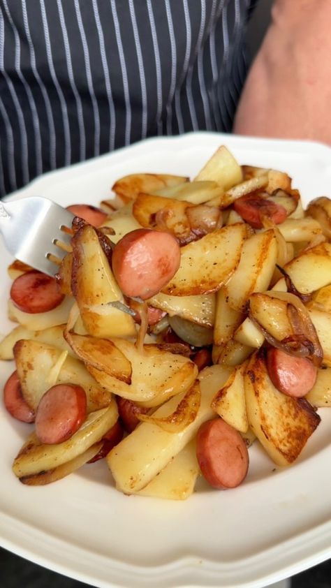 👵 Nonna’s Patate Fritte with Hot Dogs & Onions 👵🥔🌭🧅 Ingredients: 🥔 4 Potatoes, sliced into half moons 🧅 1 Small Onion, sliced 🌭 3 Hot… | Instagram Hot Dogs And Potatoes, Half Moons, Sliced Potatoes, Fried Potatoes, Potato Recipes, Onions, Hot Dogs, Salt And Pepper, Potato