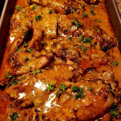 - Baked turkey wings with mushroom gravy Turkey Wing Recipes Baked, Bake Turkey Wings Recipe, Wings Recipe Baked, Smoked Turkey Wings, Baked Turkey Wings, Chicken Shawarma Recipe, Shawarma Recipe, Fried Turkey, Turkey Wings