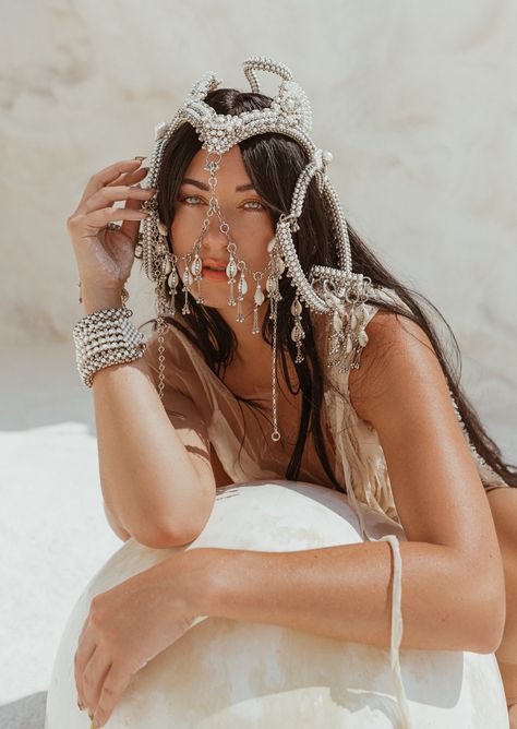 Modular headpiece systems that you can customize! Face Chain, Cowry Shell, Custom Storage, Silver Caps, Arts District, Cowrie Shell, Volume Hair, Fantasy Jewelry, Be Creative