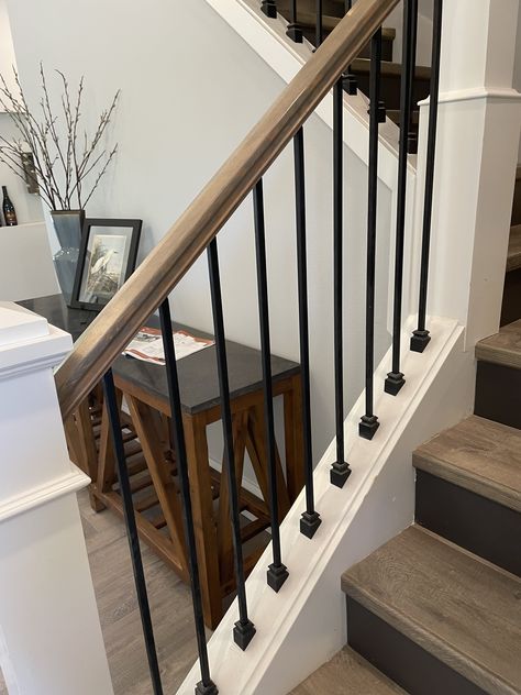 Stair Railing Ideas With Carpet, Wooden Stairs With Black Railing, Black And Brown Stair Railing, Dark Stain Stair Railing, Brown Stairs Black Railing, Stair Runner Carpet Dark Wood, Stairs Renovation, Staircase Remodel, Inviting Home