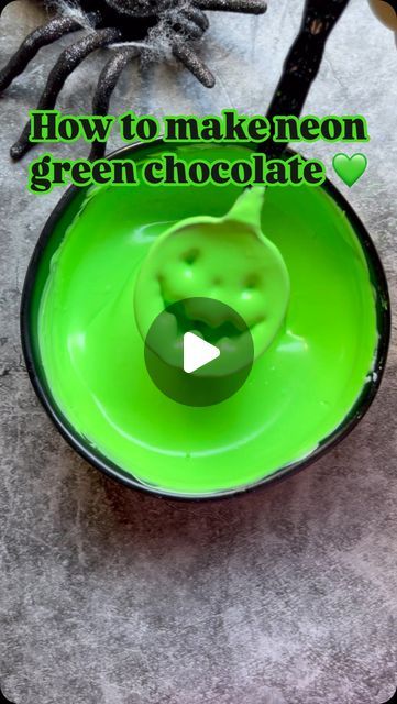 Johany Torres | Cakesicle Instructor on Instagram: "👻🍫💚 Want to add a spooky twist to your treats this Halloween season? Try coloring your chocolate neon green with Rolkem Lumo Dust! Check out my Amazon store for the product (link in bio). 

You’ll need: 

💚4 oz of white or colored lime green candy melts ( @sweettoothfairy brand from Michael’s)
💚Jar of Rolkem Stellar Green food powder
💚Measuring spoons 

I like to start with a small amount of chocolate I find it easier to color than a large amount.  If you’re using a 10 oz bag of candy melts you’ll need at least 1 tsp or more of the neon green powder.  I use a sifter to make sure there are no lumps. Stir the powder in very well.  I like to start with 1/4 tsp and work my way up to achieve the perfect shade. Remember, a little goes a l Neon Food Coloring, Bag Of Candy, Food Powder, Pretzel Dip, Melting White Chocolate, Green Food, Green Candy, Green Food Coloring, Green Powder