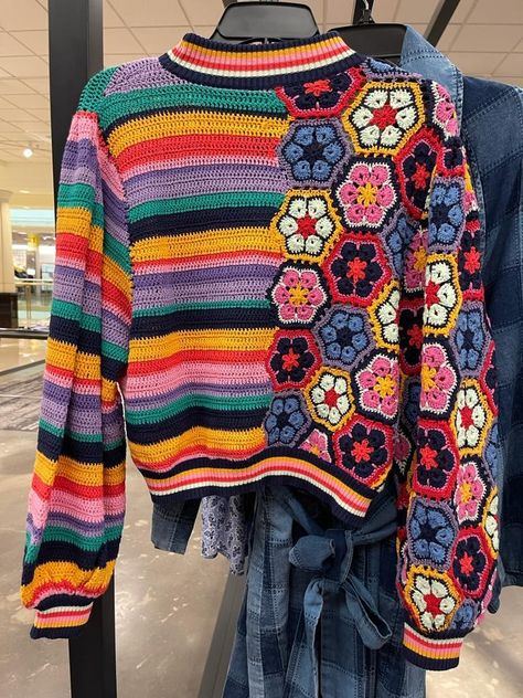 Multicolor Sweater, Weird Fashion, Crochet Square Patterns, Crochet Clothes Patterns, Crochet Cardigan Pattern, Crochet Instructions, Crochet Woman, Crochet Poncho, Crochet Blouse