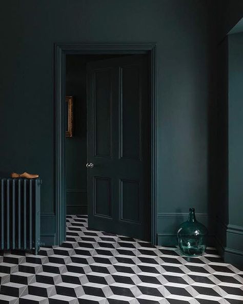 #tilefloor #tiledesign #flooring #hallwaytiles #floortiles #cubantile Dark Green Walls, Slow Design, Patterned Floor Tiles, Green Walls, Dark Walls, Dark Interiors, Design Exterior, Green Interiors, Vintage Door