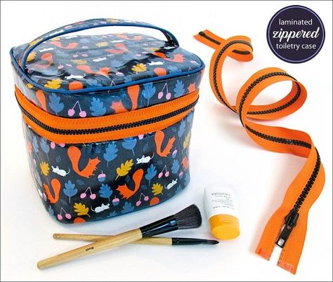 Sew Accessories, Zipper Tutorial, Quilted Bags, Pattern Template, Sewing Bags, Zipper Pouches, Sewing Purses, Bags Tutorial, Purse Patterns