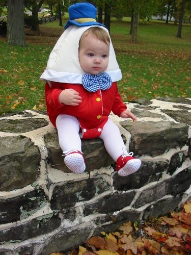 Literary Costumes, Baby Kostüm, Koci Humor, Fröhliches Halloween, Diy Kostüm, Hallowen Costume, Humpty Dumpty, Cute Costumes, Baby Halloween Costumes