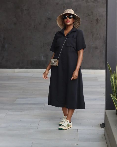 Black Shirt Dress Outfit Casual, Oversized Shirt Dress Outfit, Oversized Dress Outfit, Summer Dresses 2024, Oversize Dress Outfit, Makoti Outfits, Black Shirt Dress Outfit, Shirtdress Outfit, Oversized Shirt Outfit