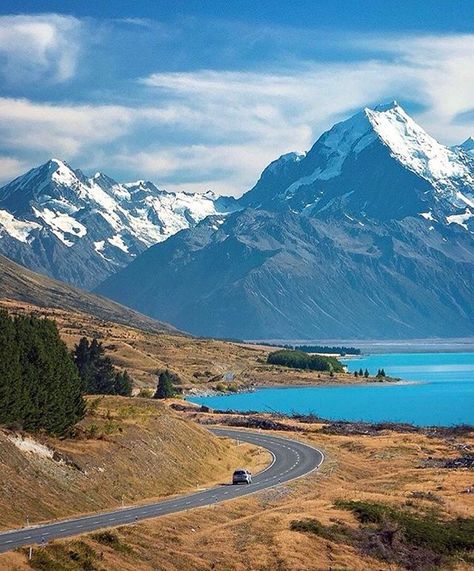 This road. #NZMustDo [📍Aoraki/Mount Cook National Park. 📷: @danielmurray.nz]  #Travel #NewZealand #NZ #Nature #RoadTrip New Zealand Tourist Attractions, Aoraki Mount Cook, New Zealand Tattoo, Nz Travel, Mount Cook, Landscape Nature, Belleza Natural, Sustainable Living, Tourist Attraction