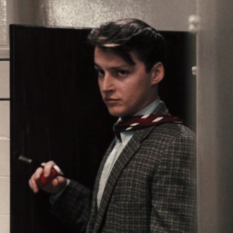 Charlie Dalton Icons, Dead Poets Society Charlie, Gale Hansen, Charlie Dalton, Society 1989, Neil Perry, Robert Sean Leonard, Sean Leonard, Bathroom Stall