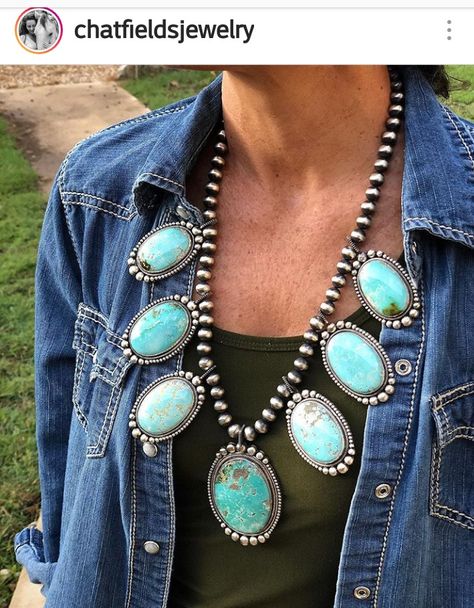 Groovy Jewelry, Turquoise Jewelry Outfit, Handmade Turquoise Necklace, Turquoise Jewelry Rings, Turquoise Clothes, Native American Turquoise Jewelry, Authentic Turquoise Jewelry, Turquoise Necklaces, Personal Jewelry