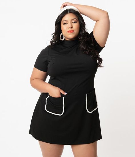 Plus Size Black Turtleneck Dress, Mini Dress With Tights Plus, Black Dress Black Tights Plus Size, Black Mock Turtleneck, Black Frock, Plus Size Black Dresses, 1960s Outfits, Dress Unique, Vintage Inspired Fashion