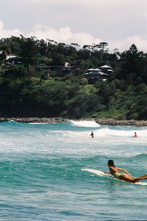 35mm film picture of surfer girl paddling on surf board out to waves Australian Surfer Aesthetic, Australia Surf Aesthetic, Summer On Film Aesthetic, Travel On Film, Australia Film Photography, Summer Australia Aesthetic, Australia Life Aesthetic, Film Aesthetic Pictures, Australia Aesthetic Vintage