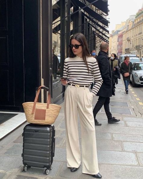 15 Old Money Outfit Ideas for Spring 2024 Ballet Flats Outfit, Flats Outfit, Chique Outfits, Estilo Preppy, Mode Casual, Looks Street Style, French Women, Mode Inspo, Looks Chic