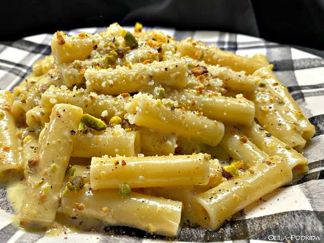 Olla-Podrida: Ziti with Pistachio Cream Sauce Cream Sauce For Pasta, Cream Cheese Potatoes, Almond Snack, Sauce For Pasta, Italian Dinner Party, Lemon Sugar Cookies, Pistachio Cream, Cubed Potatoes, Italian Dinner