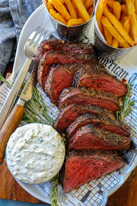 Smoked Top Round Roast Recipes, Eye Of Round Smoker Recipe, Smoked Top Round Roast, Smoked Eye Of Round Roast, Smoked Beef Eye Of Round Roast Recipes, Smoked Bottom Round Roast, Boneless Beef Bottom Round Roast Recipes, Smoked Beef Bottom Round Roast, Round Roast Recipe