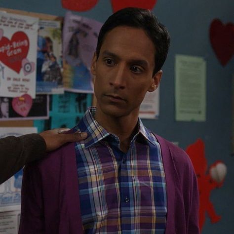 Troy And Abed, Abed Nadir, Community Show, Matching Pfp, Matching Icons, The Darkest, Profile Picture, Men Casual, It Cast