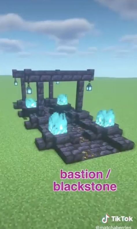 Minecraft Nether Path Design, Minecraft Dark Castle, Dark Castle Minecraft, Nether House Minecraft, Minecraft Nether Builds, Dark Minecraft Builds, Nether Castle, Spooky Minecraft Builds, Minecraft Gothic House