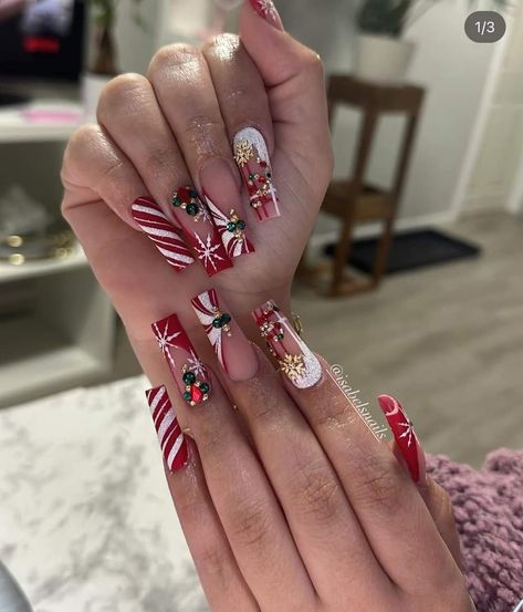 Christmas Nail Art Easy, Candy Cane Nails, Red Christmas Nails, Christmas Nails Easy, West Covina, Xmas Nails, Luxury Nails, Christmas Nail Designs, Christmas Nail