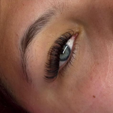 Classic Flat 🩷🩷 Size: 9-14mm Set done by @vikmaneee 𝑳𝑨𝑺𝑯𝑬𝑺 • 𝑺𝑯𝑶𝑷 • 𝑻𝑹𝑨𝑰𝑵𝑰𝑵𝑮 💵 Learn Lashes and be your own Boss😎 ��👩🏽‍💻 Book Lashes and be bad bi#h 24/7 🛍️ Shop products and give the highest quality to your lash babes @lashviii.shop #lashviii #lashextensions #lashesriga #lashviiistudio #skropstasriga #skropstupieaudzēšana #lashshop Lash Extension Salon, Own Boss, Lash Extension, Be Your Own Boss, Shop Products, Riga, Lash Extensions, Lashes, Train