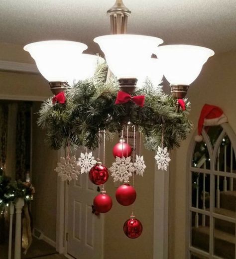 Christmas Chandelier Ideas, Christmas Chandelier, Easy Christmas Decorations, Christmas Decorations Diy Outdoor, Diy Christmas Decorations Easy, Christmas Celebration, Indoor Christmas, Easy Christmas Diy, Best Diy