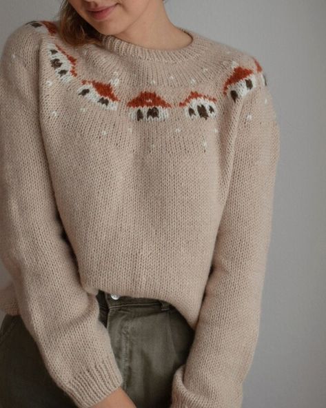 Knitting patterns for adult and kids sweaters by Thiscosynest Cardigan Diy, Recipe Design, Diy Cardigan, Chunky Jumper, Jumper Knitting Pattern, Colorwork Knitting, Sweater Chunky, Cosy Winter, Crochet Inspiration