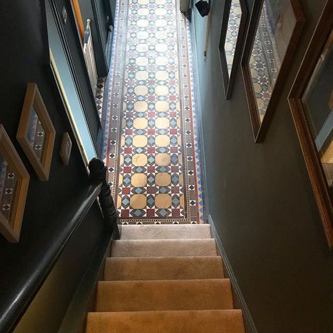 Tile Hallway, Tiles Hallway, Minton Tiles, Victorian Hallway, Tiled Hallway, Hallway Inspiration, Navy Blue Walls, Hallway Designs, Gorgeous Interiors