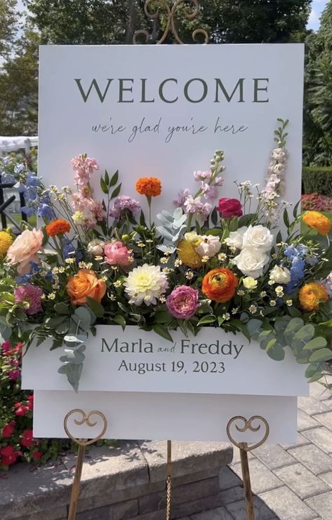 Wedding Welcome Flowers, Wedding Welcome Board Flowers, Pastel Wedding Welcome Sign, Wildflower Wedding Sign, Flowerbox Welcome Sign, Floral Welcome Sign Wedding, Creative Wedding Welcome Signs, Engagement Welcome Board Ideas, Welcome Sign Wedding Flowers